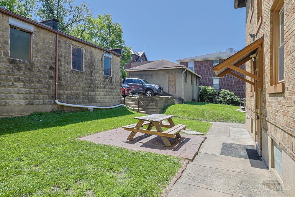 2724 Stratford Avenue, Cincinnati, OH, 45220 — photo 36