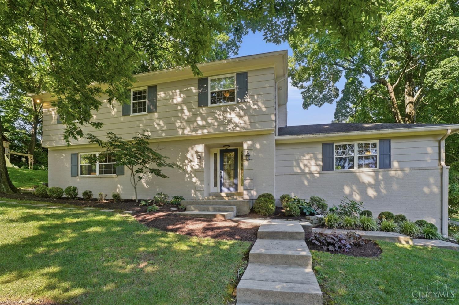 2899 Saddleback Drive