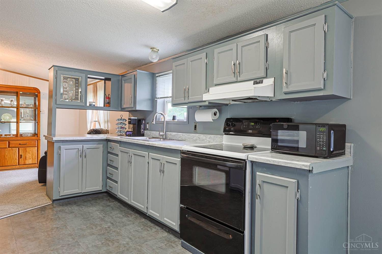4096 Camden West Elkton Road, Gratis Twp, OH, 45064 — photo 16
