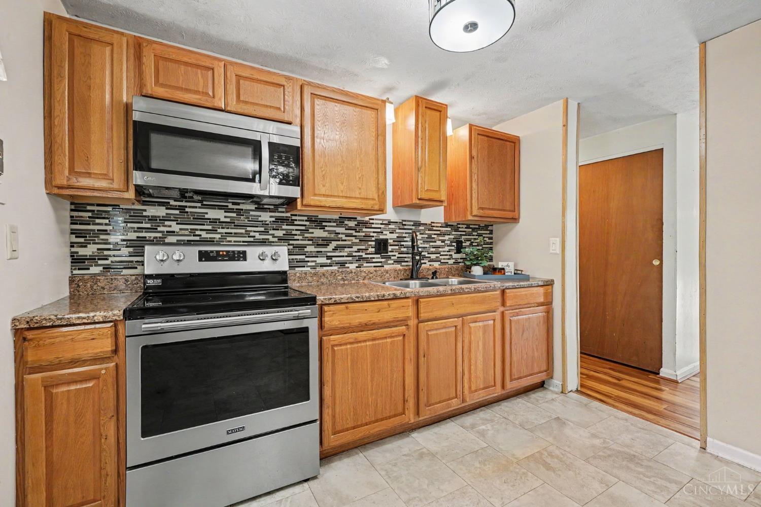 3250 New Year Drive, Colerain Twp, OH, 45251 — photo 9