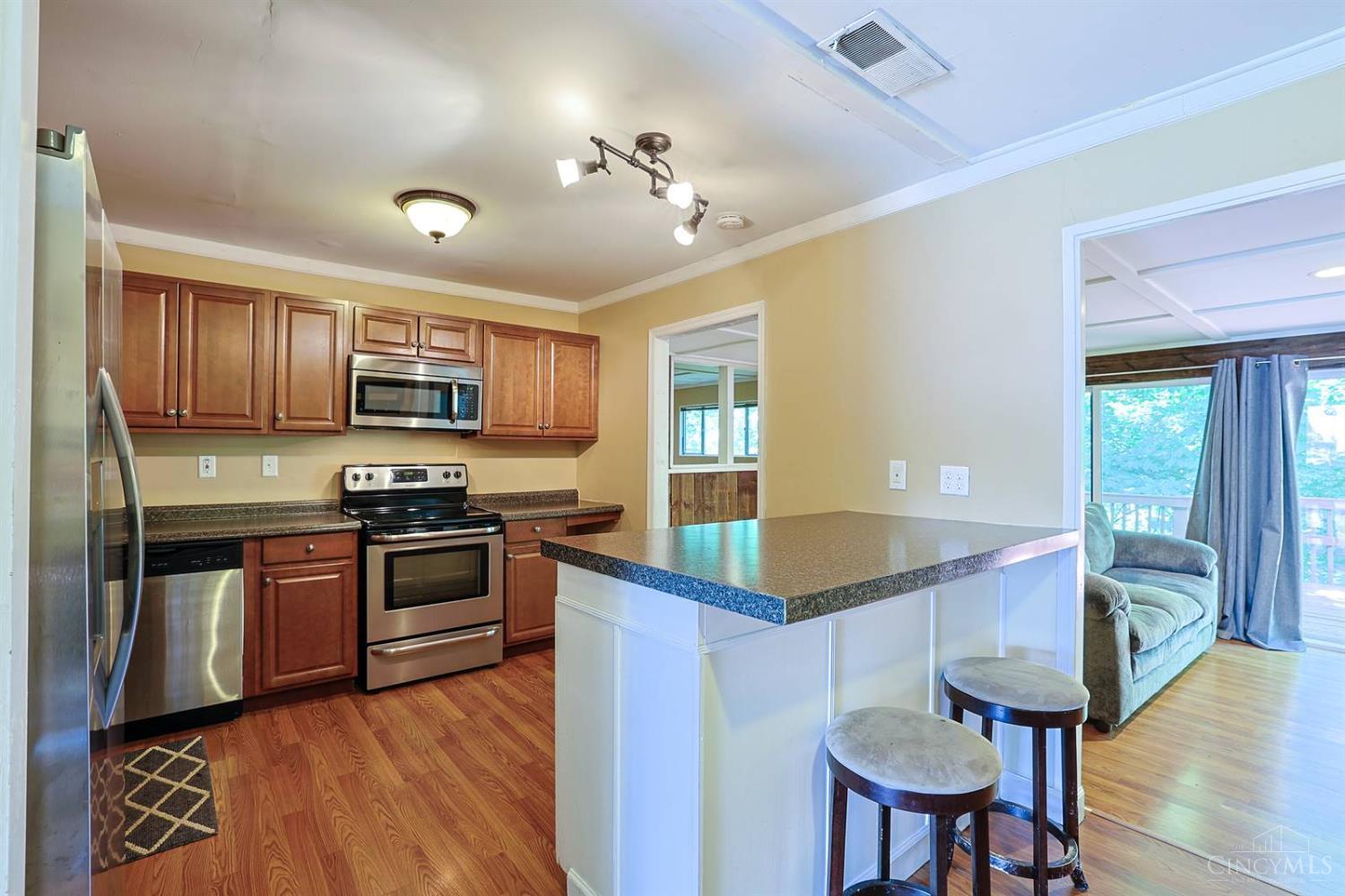 404 Mohican Drive, Loveland, OH, 45140 — photo 8
