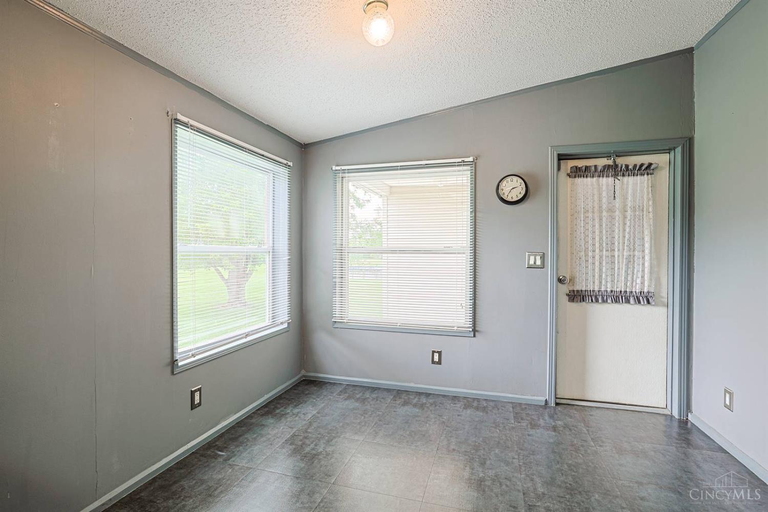 4096 Camden West Elkton Road, Gratis Twp, OH, 45064 — photo 17