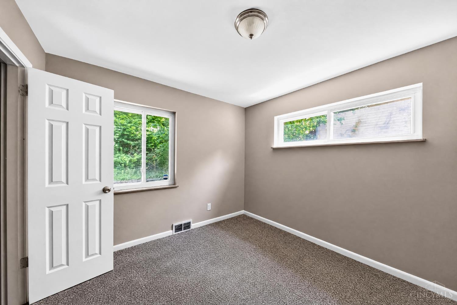 1703 Ashbrook Drive, Cincinnati, OH, 45238 — photo 6