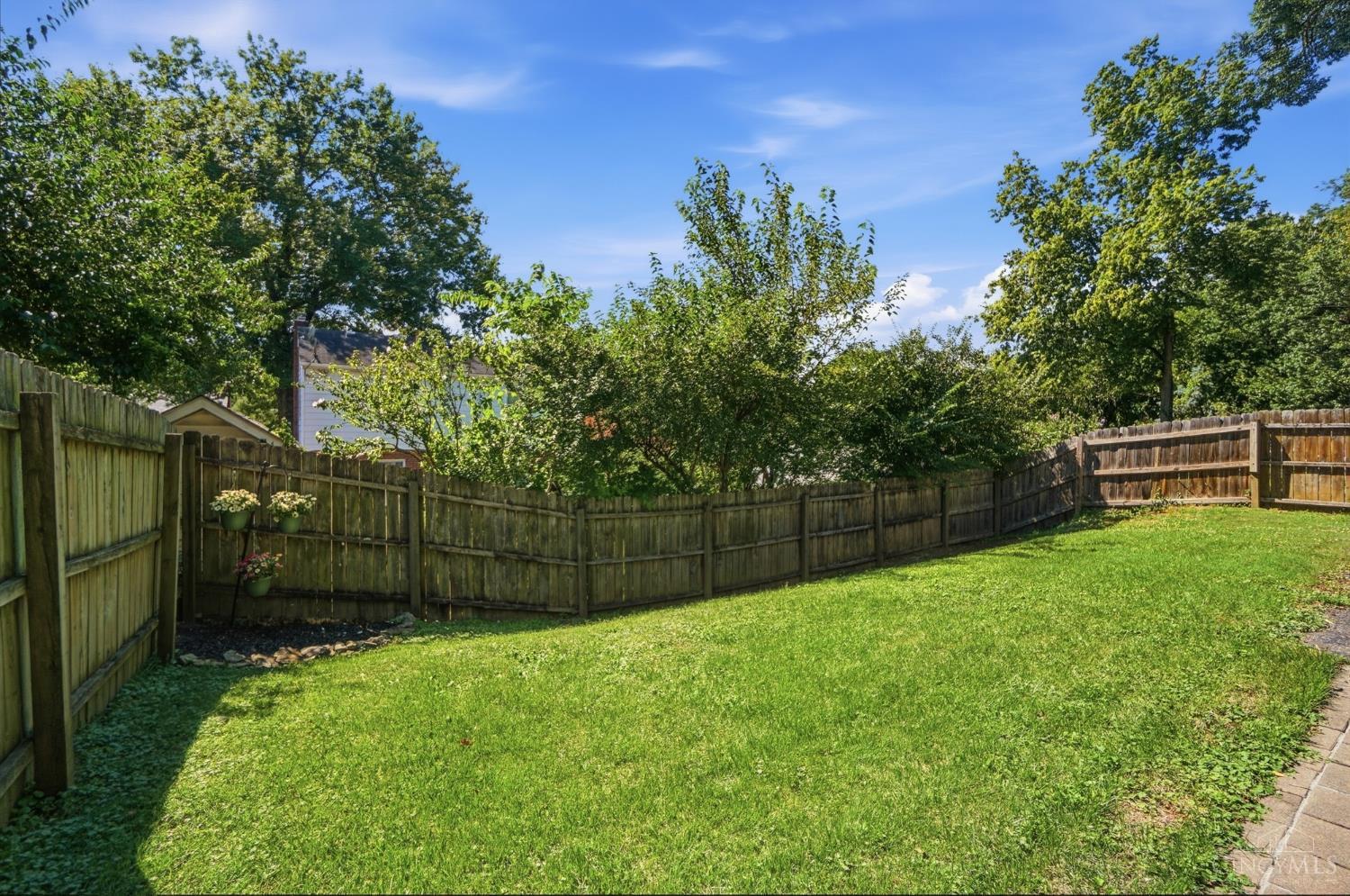 Homes for sale in Cincinnati, OH | 5709 Doerger Ln, Cincinnati, OH 45212 | MLS# 1886962