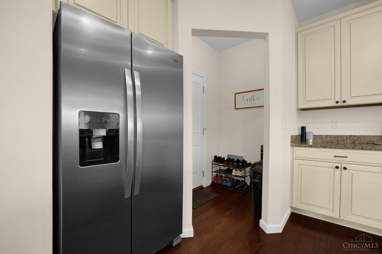 6468 Holly Lane, Fairfield Twp, OH, 45011 — photo 10