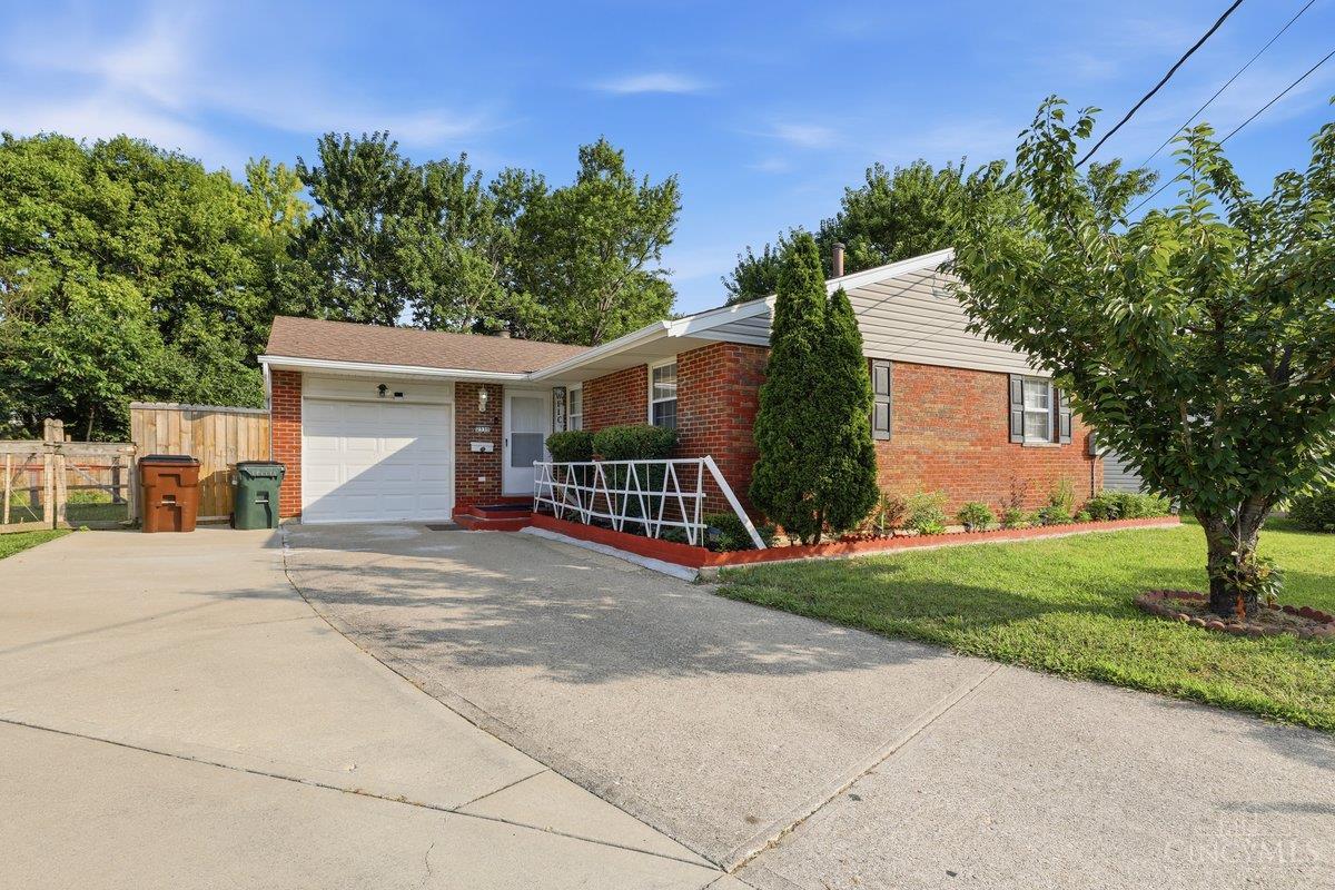 2536 Sudbury Drive, Colerain Twp, OH, 45231 — photo 4