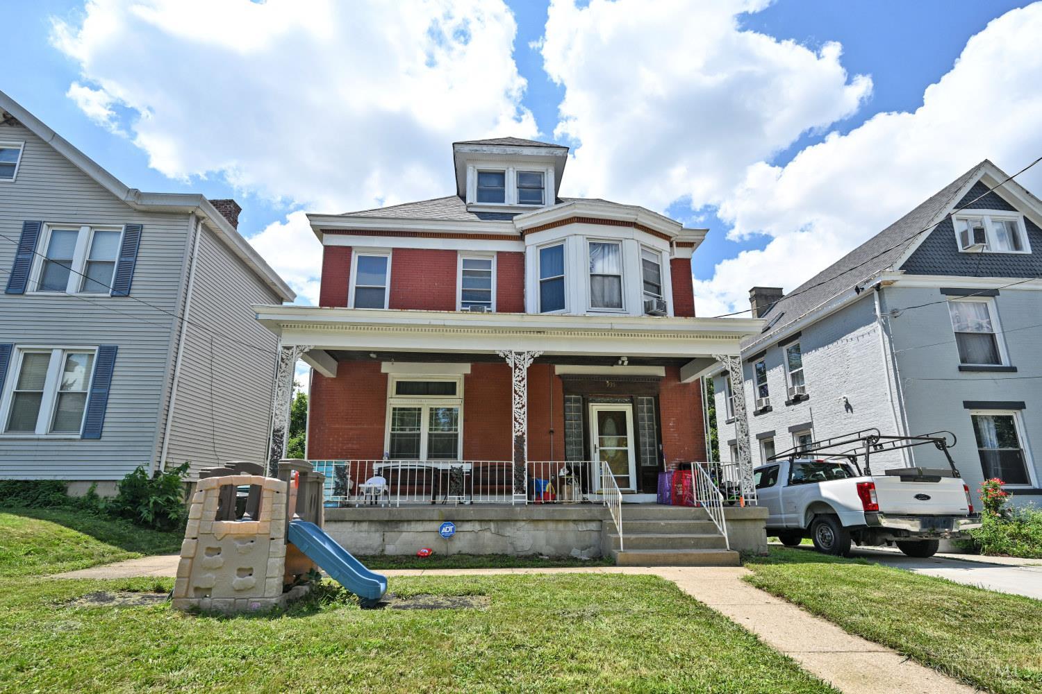 935 Woodlawn Avenue, Cincinnati, OH, 45205