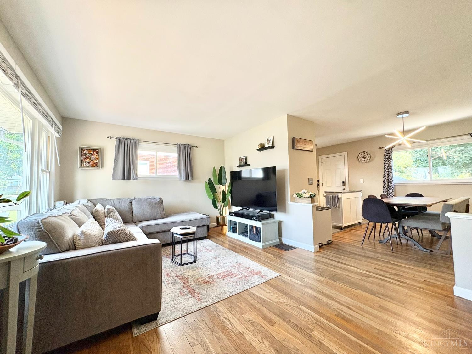 3927 Hemphill Way, Deer Park, OH, 45236 — photo 5