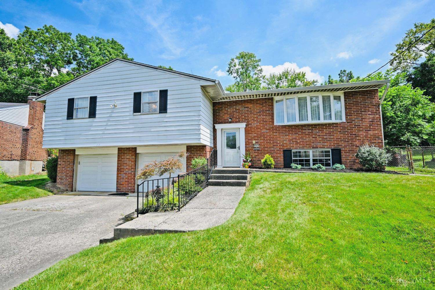 3367 Palmhill Lane, Green Twp, OH, 45239 — photo 2