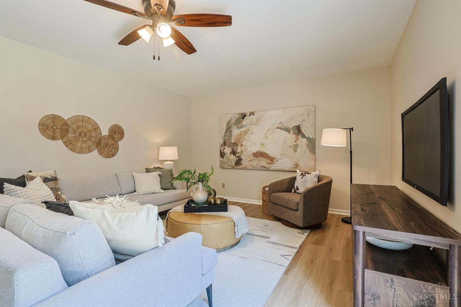6947 Dimmick Road, West Chester, OH, 45069 — photo 14