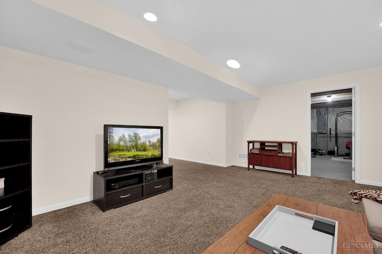 6468 Holly Lane, Fairfield Twp, OH, 45011 — photo 23