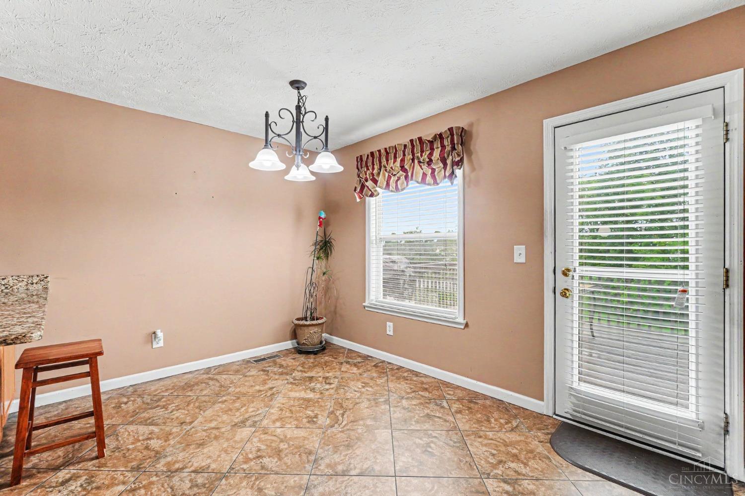 5760 Dakota Court, Fairfield Twp, OH, 45011 — photo 18