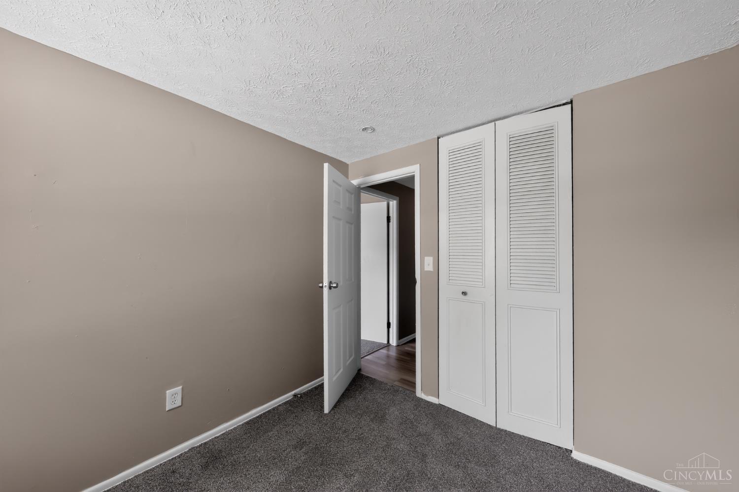 9845 Loralinda Drive, Colerain Twp, OH, 45251 — photo 21