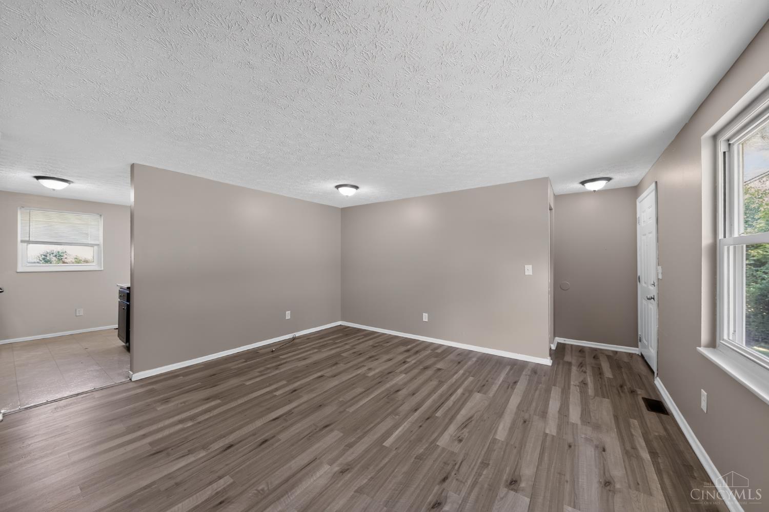 9845 Loralinda Drive, Colerain Twp, OH, 45251 — photo 8