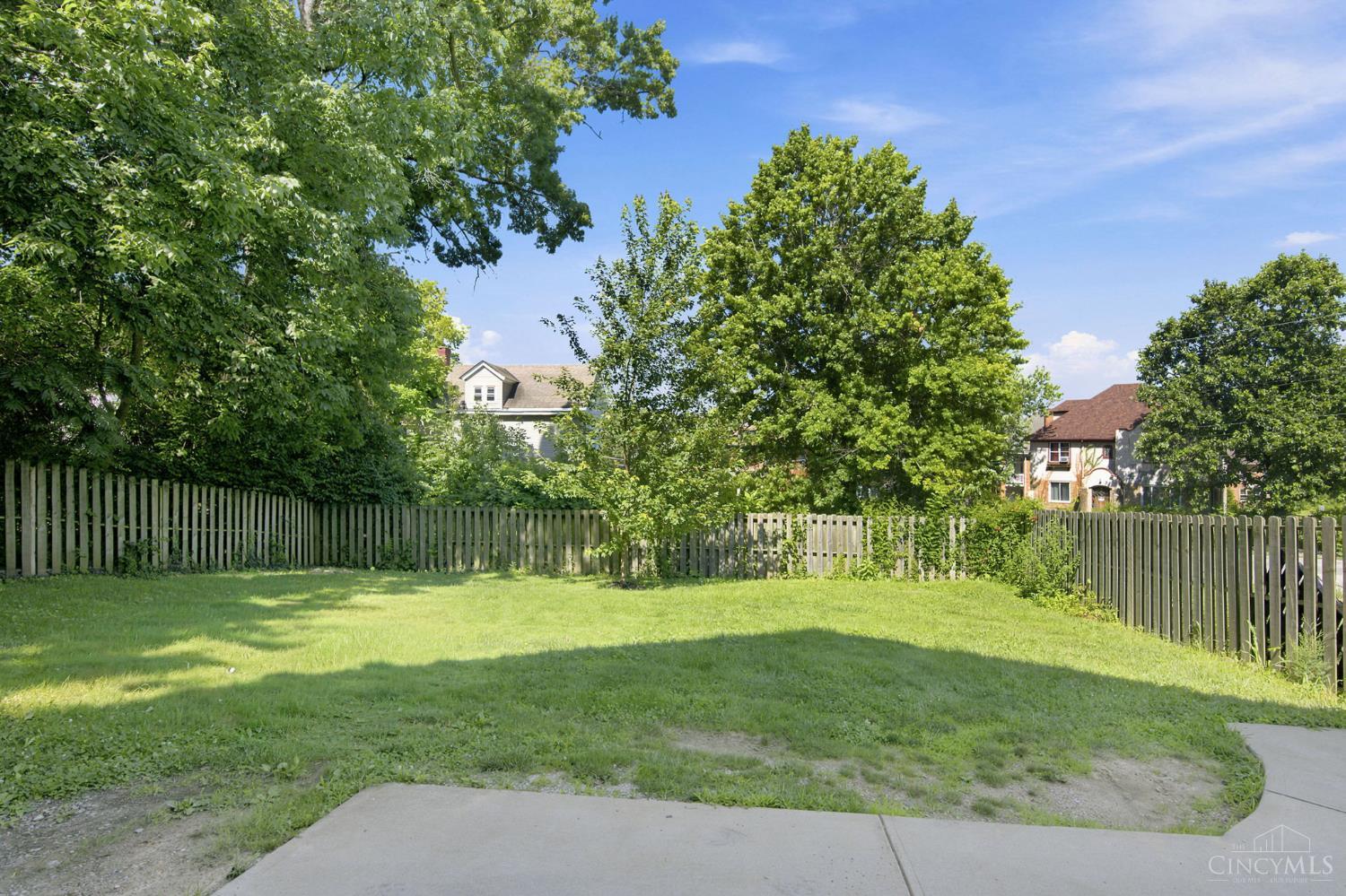 3229 Woodburn Avenue, Cincinnati, OH, 45207 — photo 54
