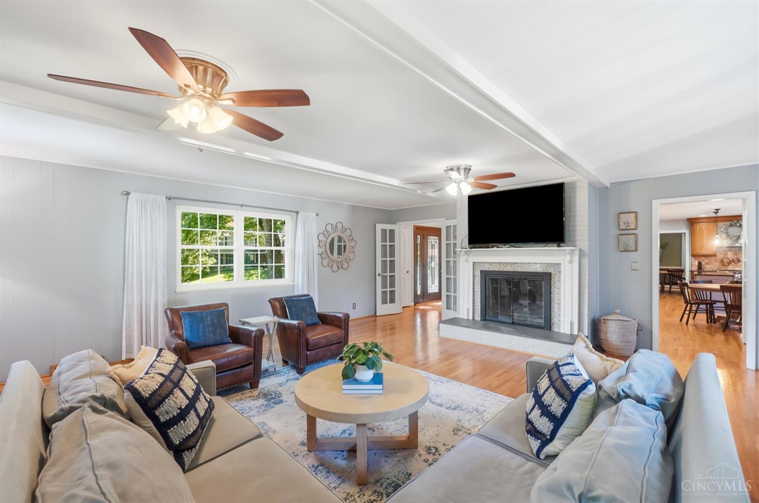 2899 Saddleback Drive