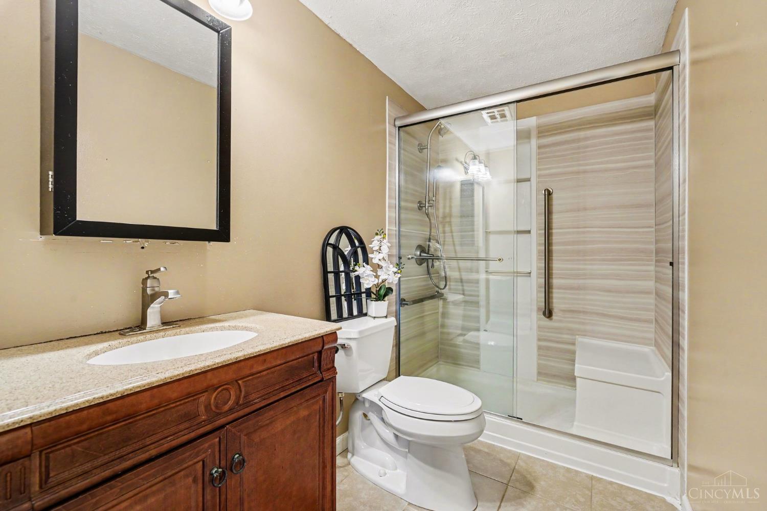 3250 New Year Drive, Colerain Twp, OH, 45251 — photo 10