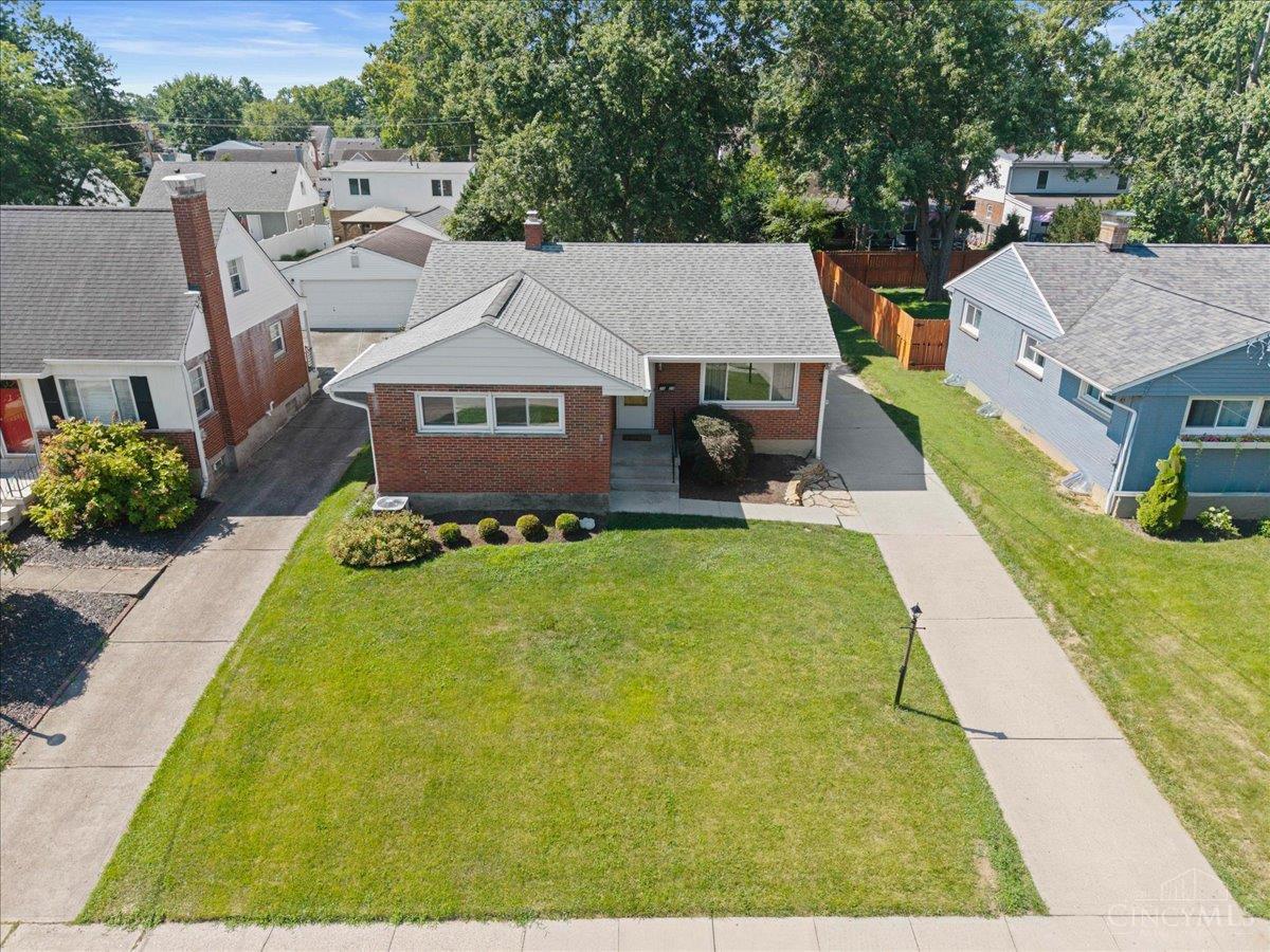 7823 Greenbriar Lane, Madeira, OH, 45243 — photo 32