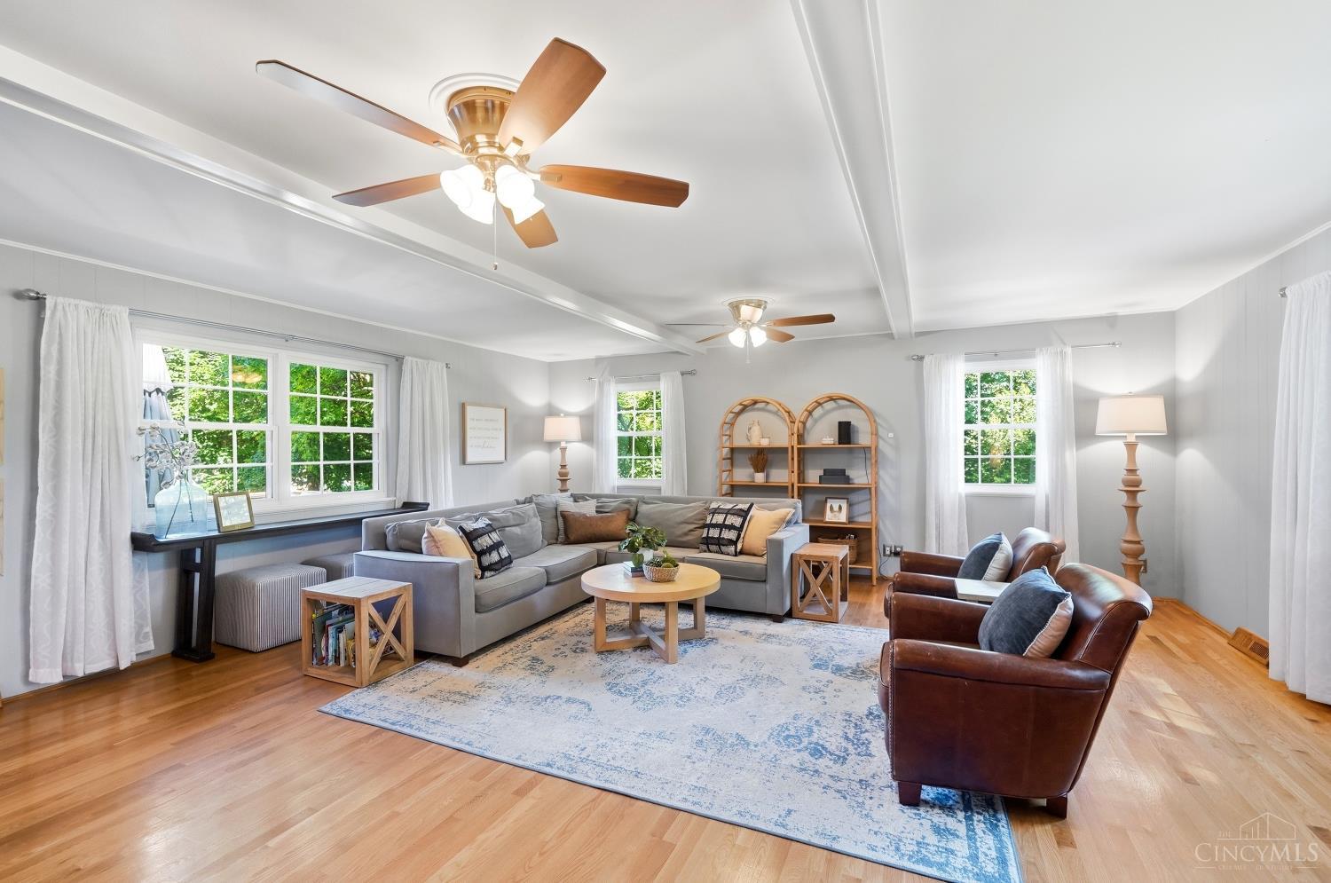 2899 Saddleback Drive