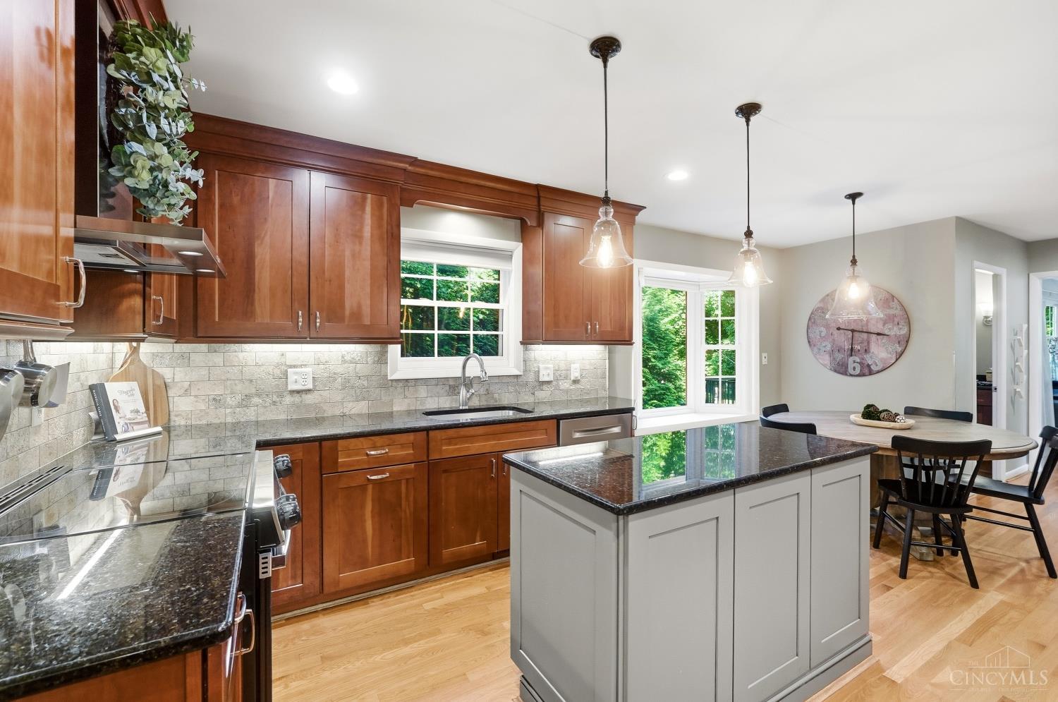 2899 Saddleback Drive