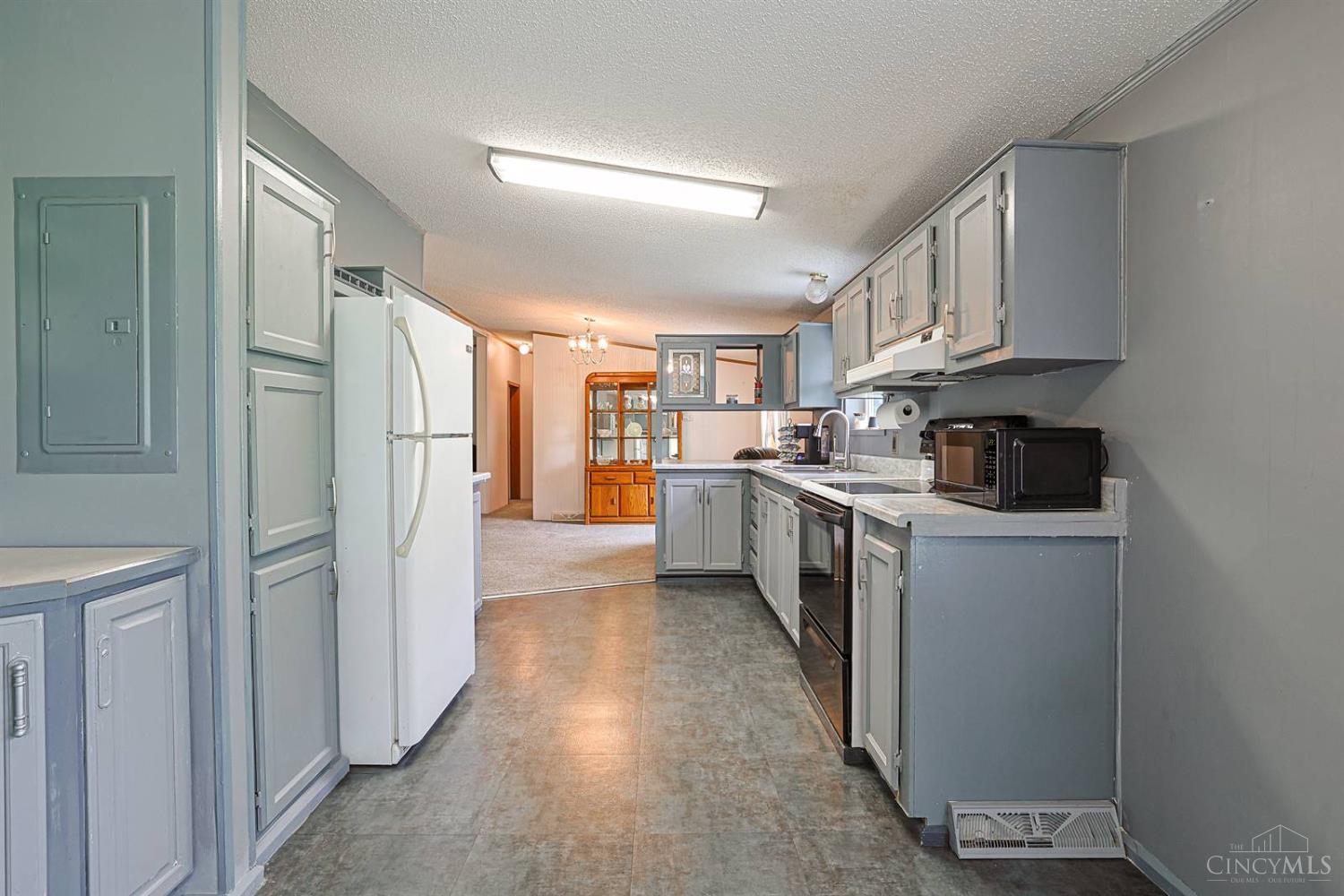 4096 Camden West Elkton Road, Gratis Twp, OH, 45064 — photo 13