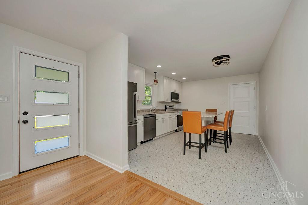 5361 Hillcrest Drive, Oxford Twp, OH, 45056 — photo 2