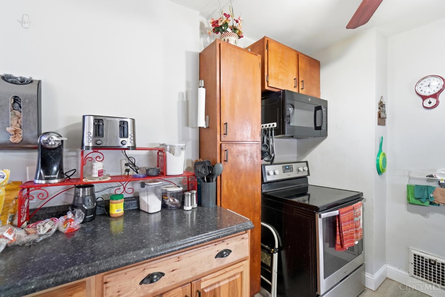 This home — photo 11