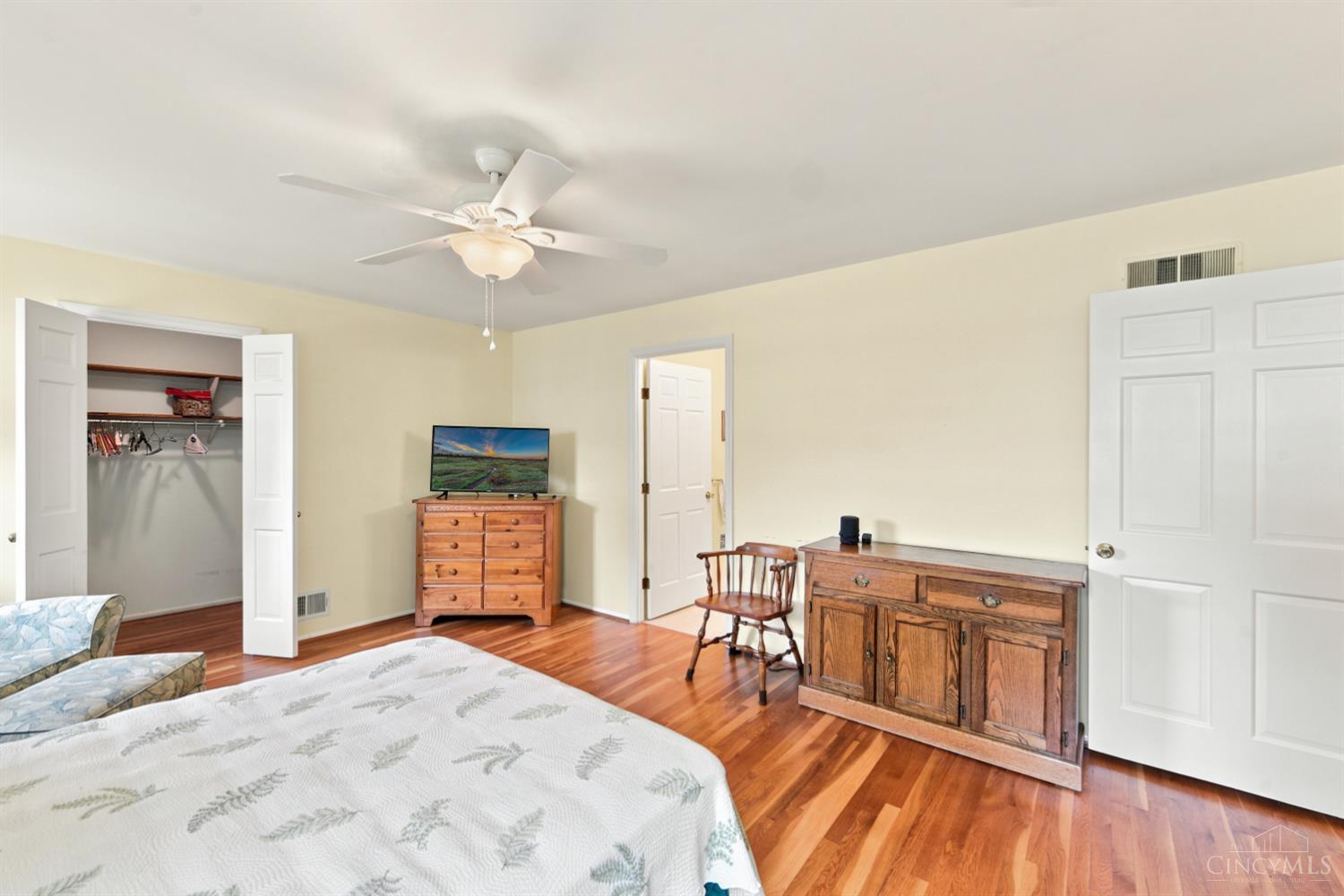 7513 Golf Green Drive, Montgomery, OH, 45242 — photo 16