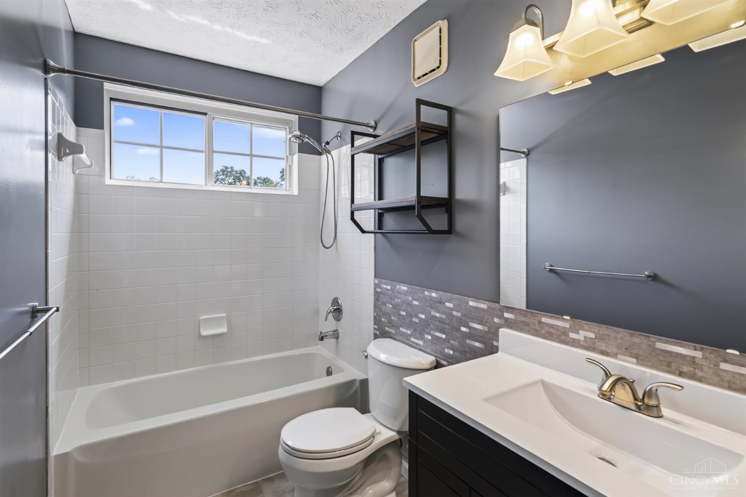 5574 Regimental PL, Cincinnati, OH, 45239 — photo 36