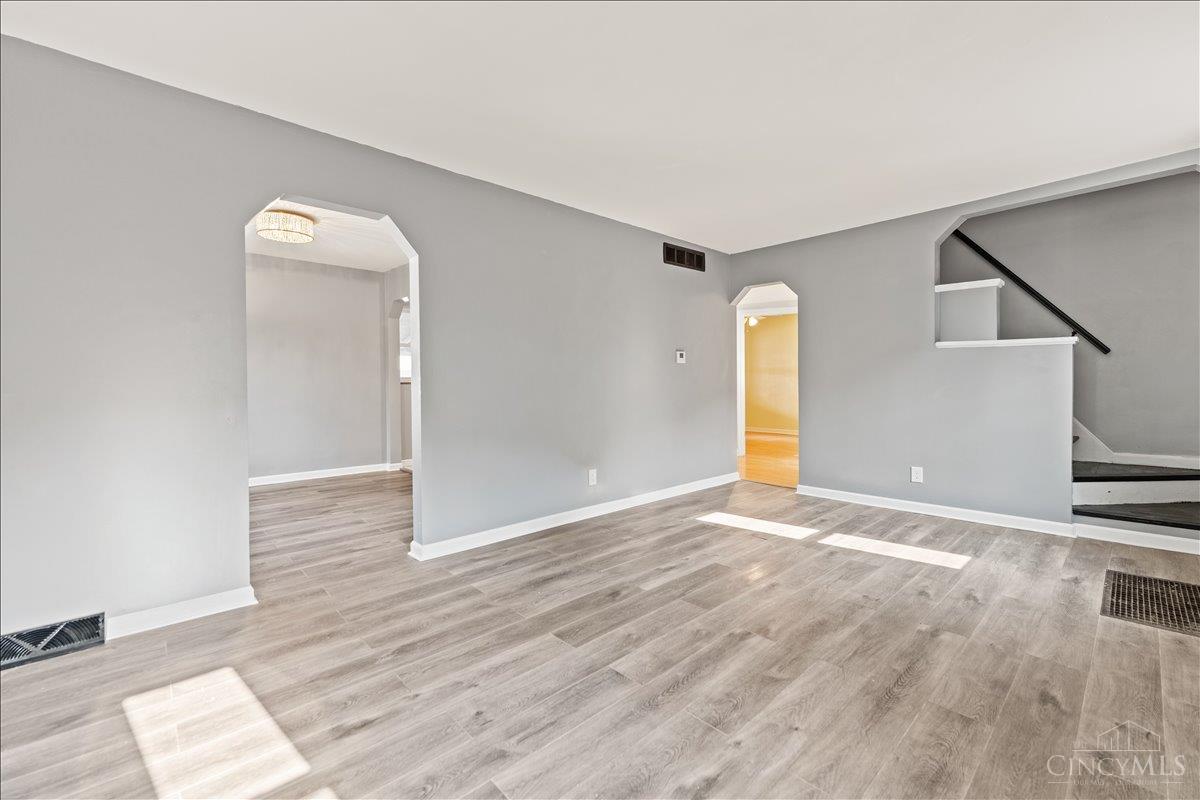 10 Hartwell Court, Cincinnati, OH, 45216 — photo 4