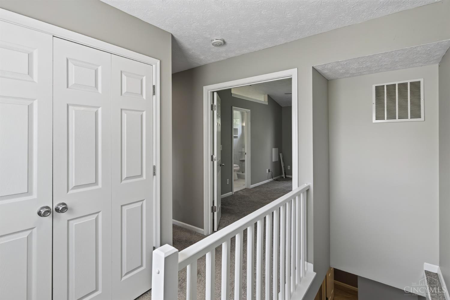 5574 Regimental PL, Cincinnati, OH, 45239 — photo 24