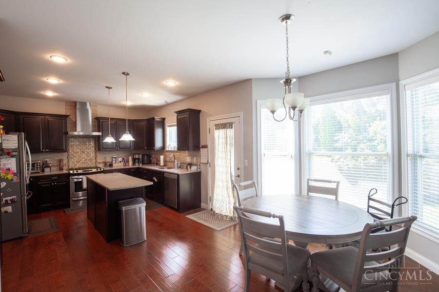 1779 Victoria Court, Wyoming, OH, 45215 — photo 8