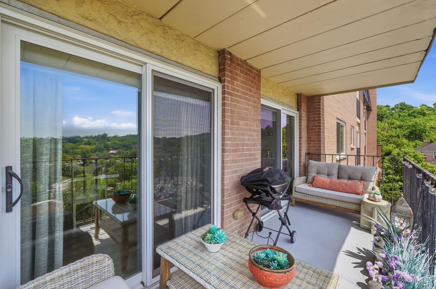 880 Rue De La Paix #A24, Cincinnati, OH, 45220 — photo 33