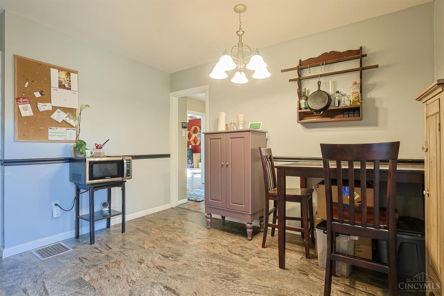 2707 Redfield Place, Cincinnati, OH, 45230 — photo 10