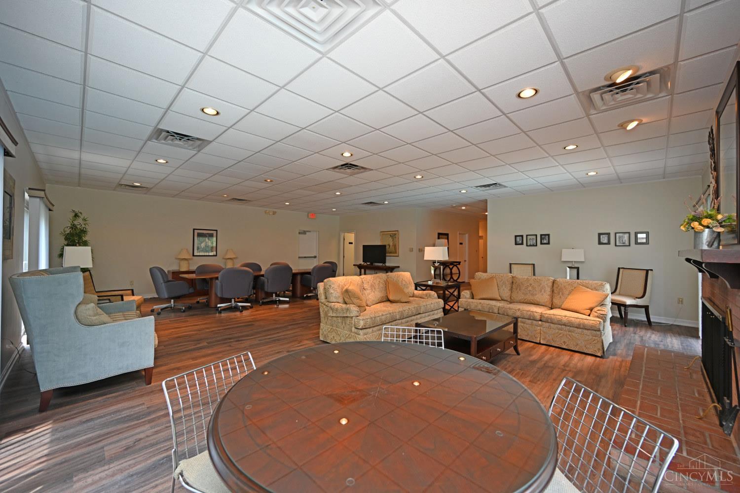 880 Rue De La Paix #A24, Cincinnati, OH, 45220 — photo 44
