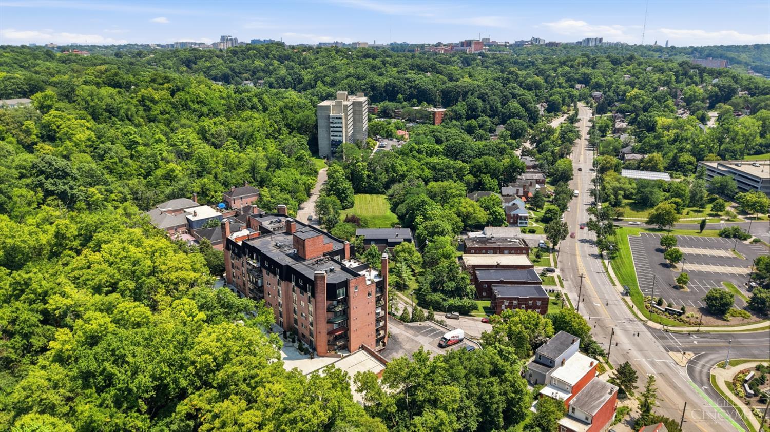 880 Rue De La Paix #A24, Cincinnati, OH, 45220 — photo 51