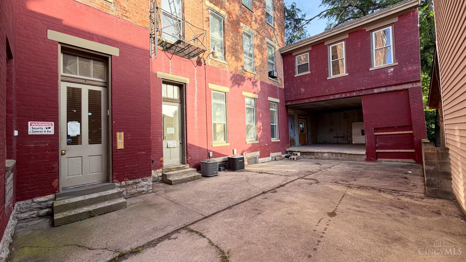 24 University Avenue, Cincinnati, OH, 45219 — photo 5