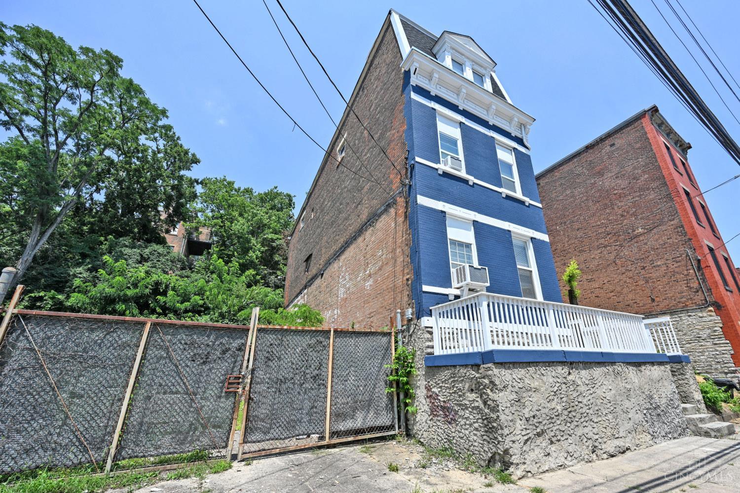 Homes for sale in Cincinnati, OH | 458 W Mcmicken Ave, Cincinnati, OH 45214 | MLS# 1885952