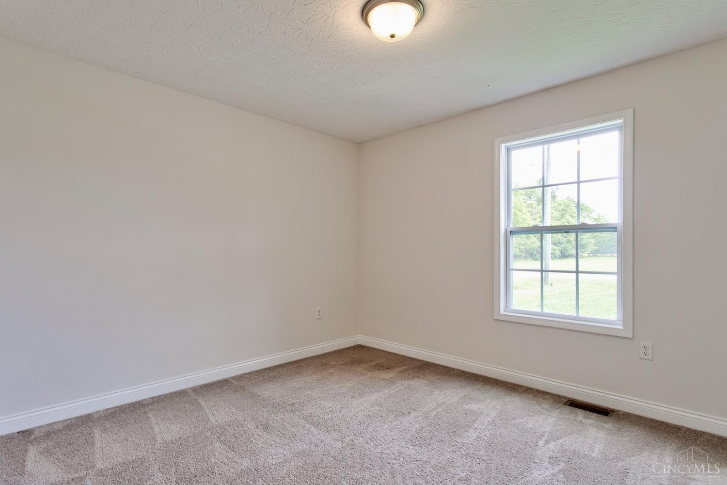 150 Choctaw Drive, Franklin Twp, OH, 45171 — photo 14