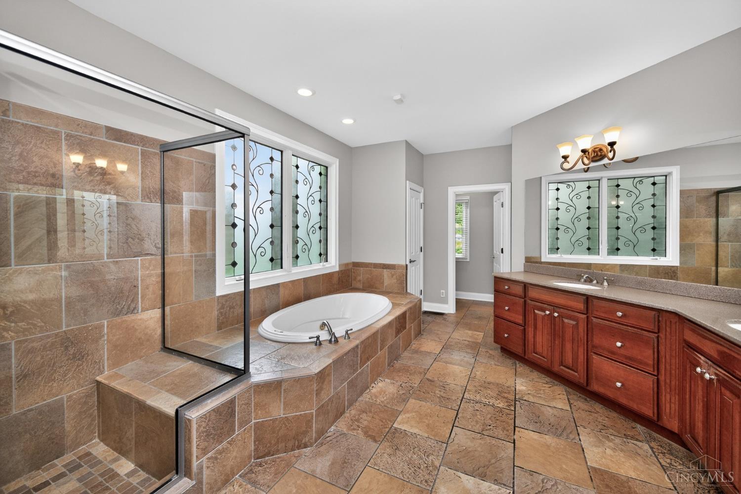 6607 Red Hawk Court, Hamilton Twp, OH, 45039 — photo 19