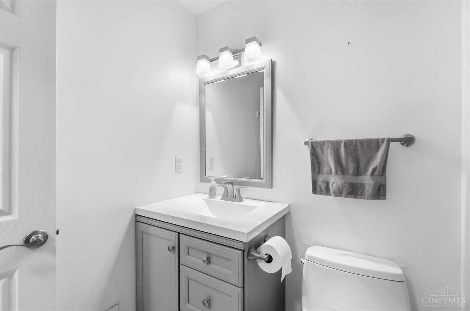 9873 Greenriver Drive, Colerain Twp, OH, 45231 — photo 28