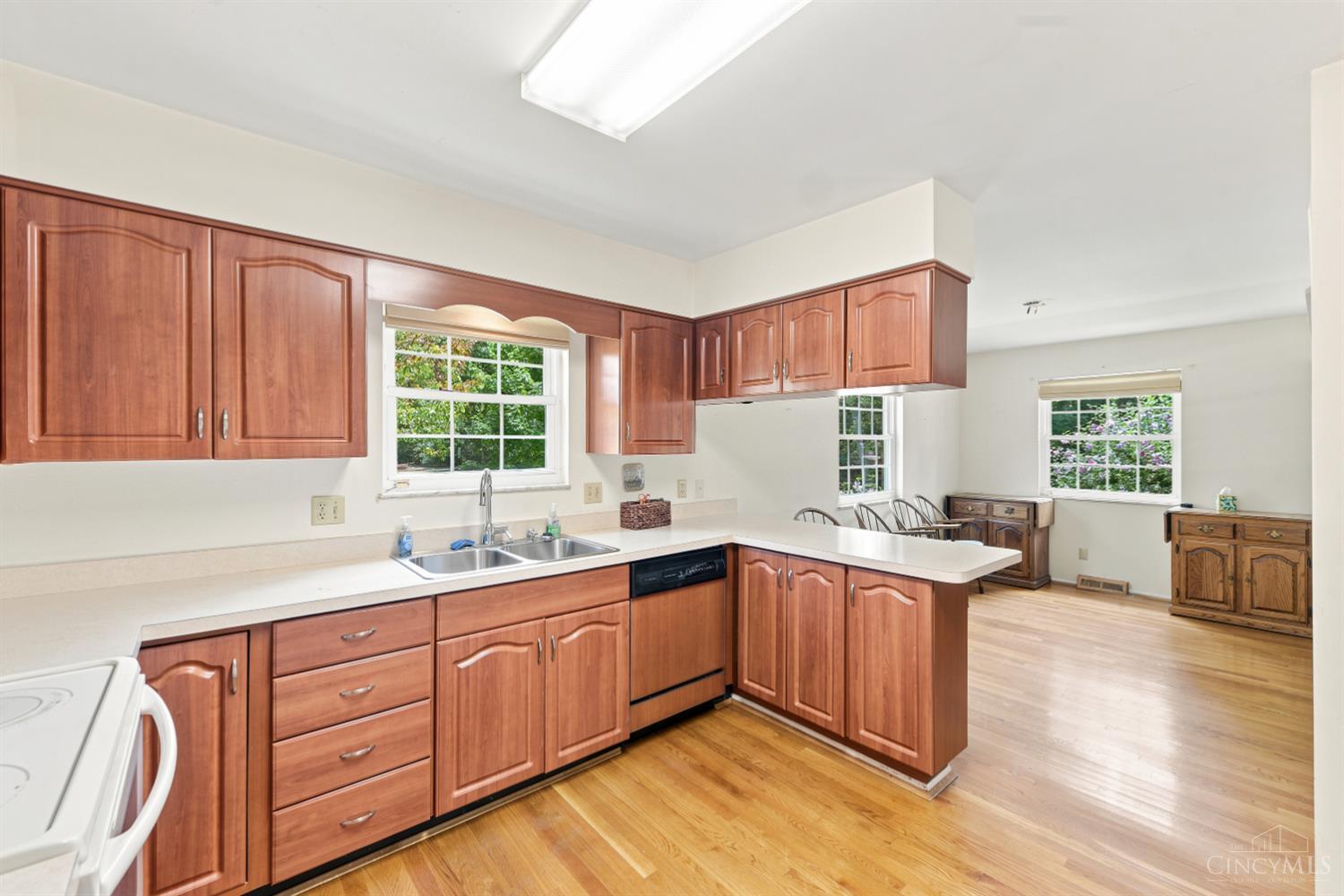 7513 Golf Green Drive, Montgomery, OH, 45242 — photo 8