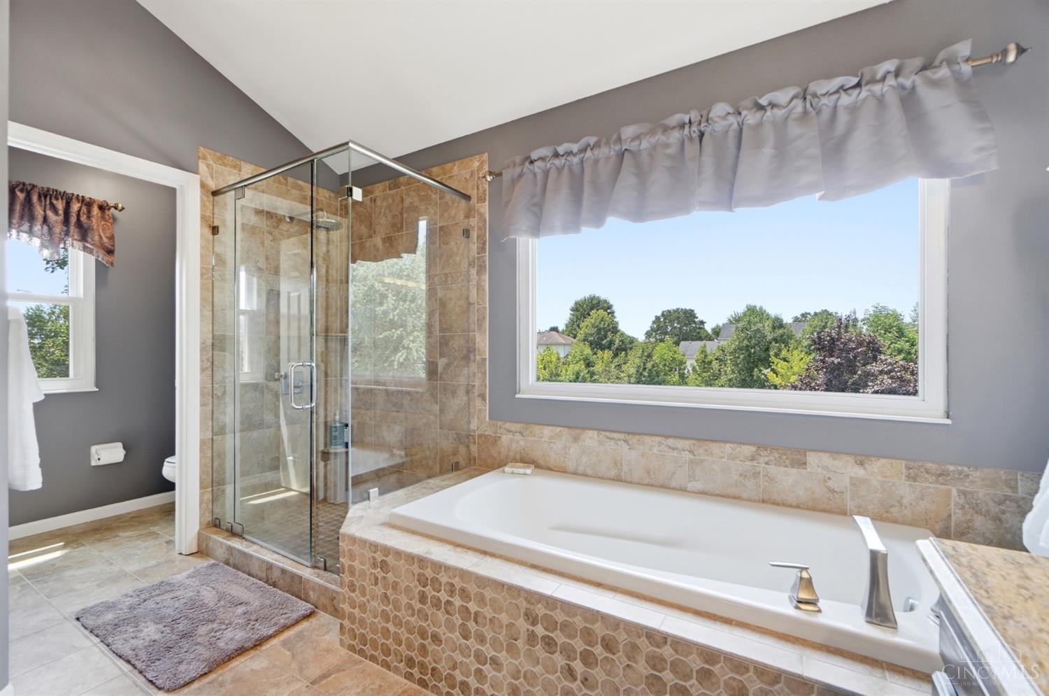 6323 Foxwood Court, Liberty Twp, OH, 45044 — photo 30