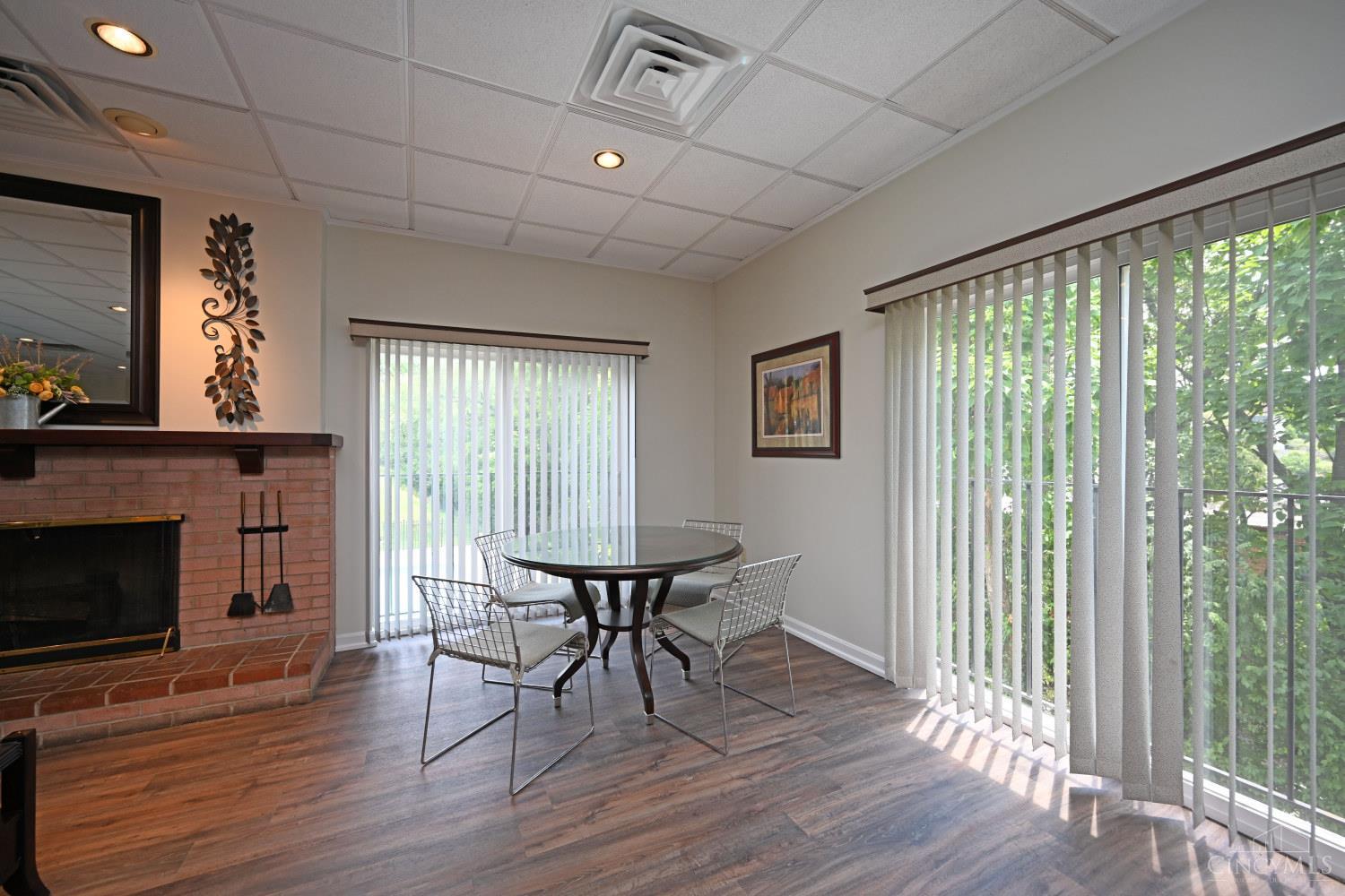 880 Rue De La Paix #A24, Cincinnati, OH, 45220 — photo 43
