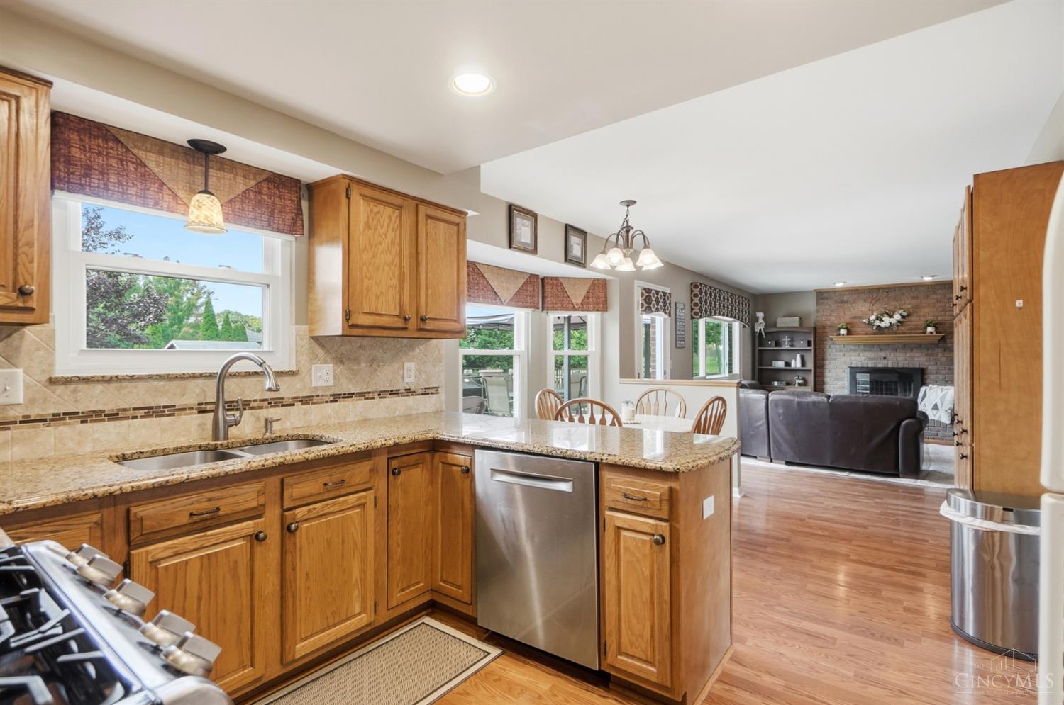 6323 Foxwood Court, Liberty Twp, OH, 45044 — photo 2