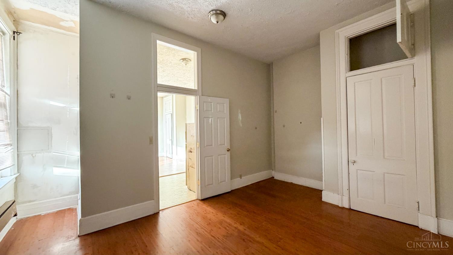 24 University Avenue, Cincinnati, OH, 45219 — photo 42