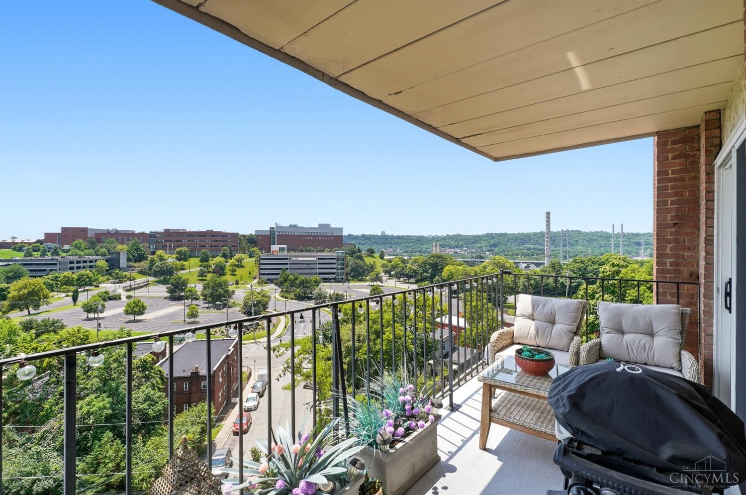 880 Rue De La Paix #A24, Cincinnati, OH, 45220 — photo 32