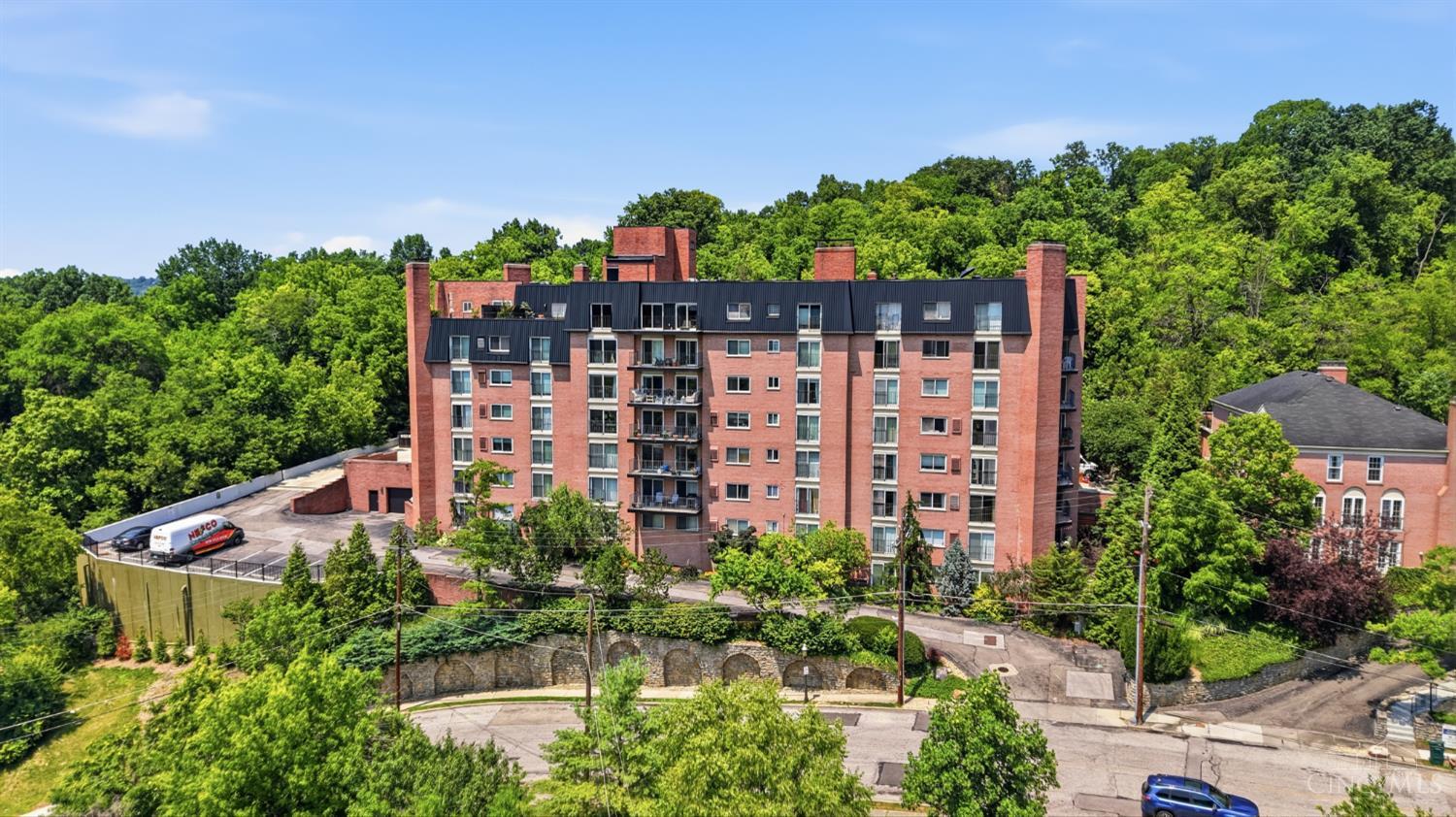 Homes for sale in Cincinnati, OH | 880 Rue De La Paix #A24, Cincinnati, OH 45220 | MLS# 1887075