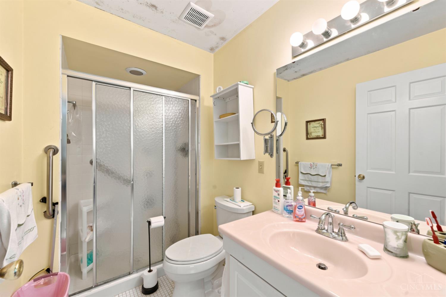 7513 Golf Green Drive, Montgomery, OH, 45242 — photo 17