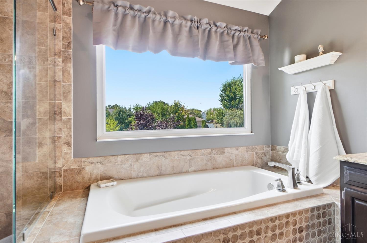 6323 Foxwood Court, Liberty Twp, OH, 45044 — photo 31